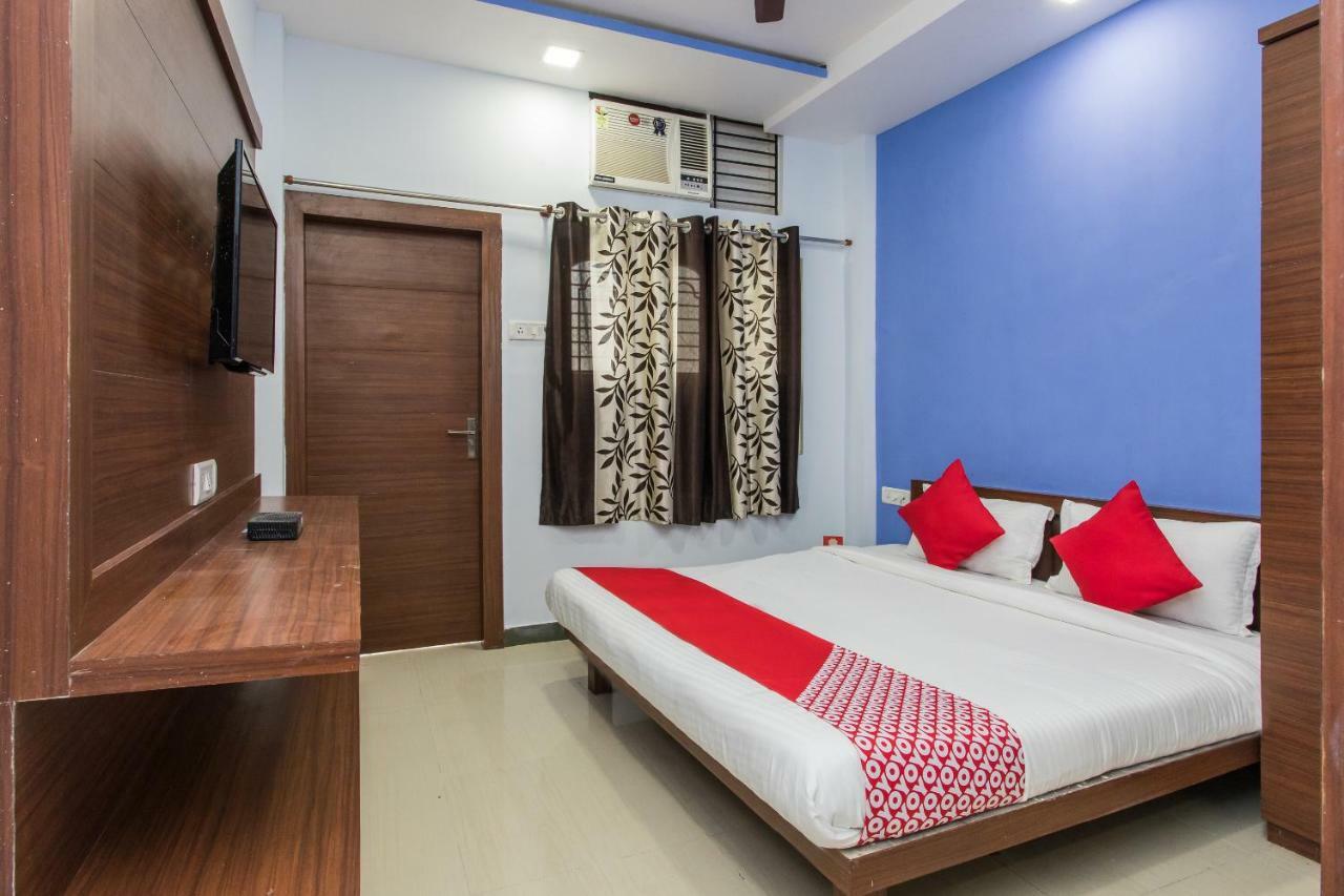 Oyo 17161 Hotel Mahalaxmi Ujjain Exterior foto