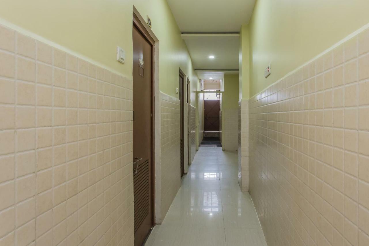 Oyo 17161 Hotel Mahalaxmi Ujjain Exterior foto